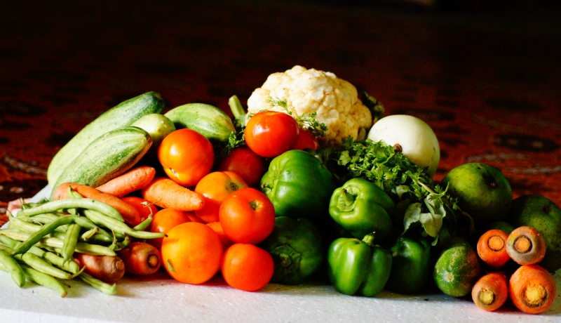 traiteur-CAGNES SUR MER-min_table-nature-farm-leaf-ripe-dish-1024857-pxhere.com - Copie